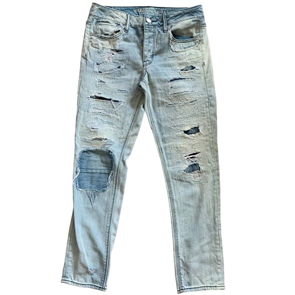 Like New destroyed American Eagle high waist jeans Size 4